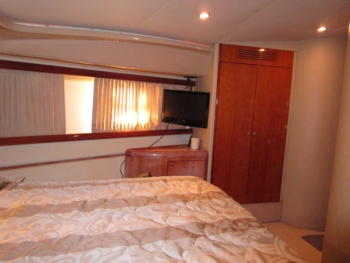 2002-ferretti-yachts-59-78d395