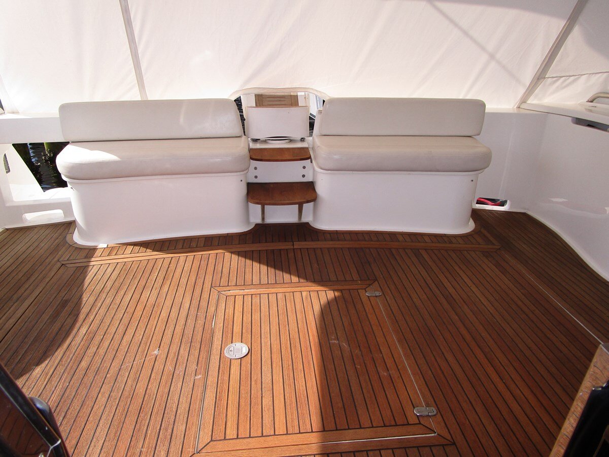 2002-ferretti-yachts-59-78d395