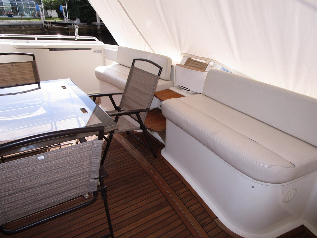 2002-ferretti-yachts-59-78d395