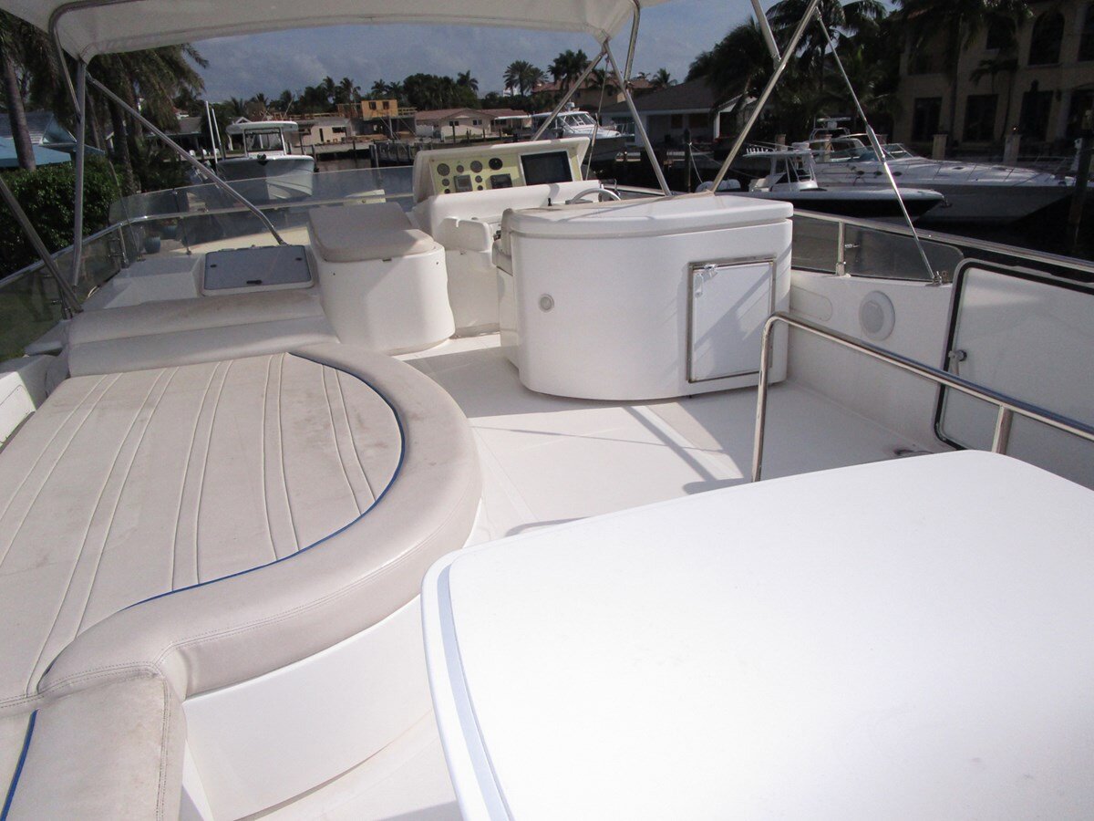 2002-ferretti-yachts-59-78d395