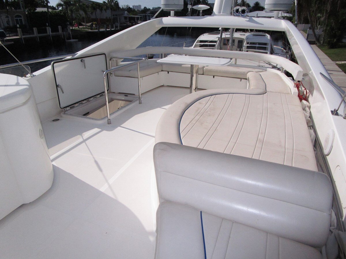 2002-ferretti-yachts-59-78d395