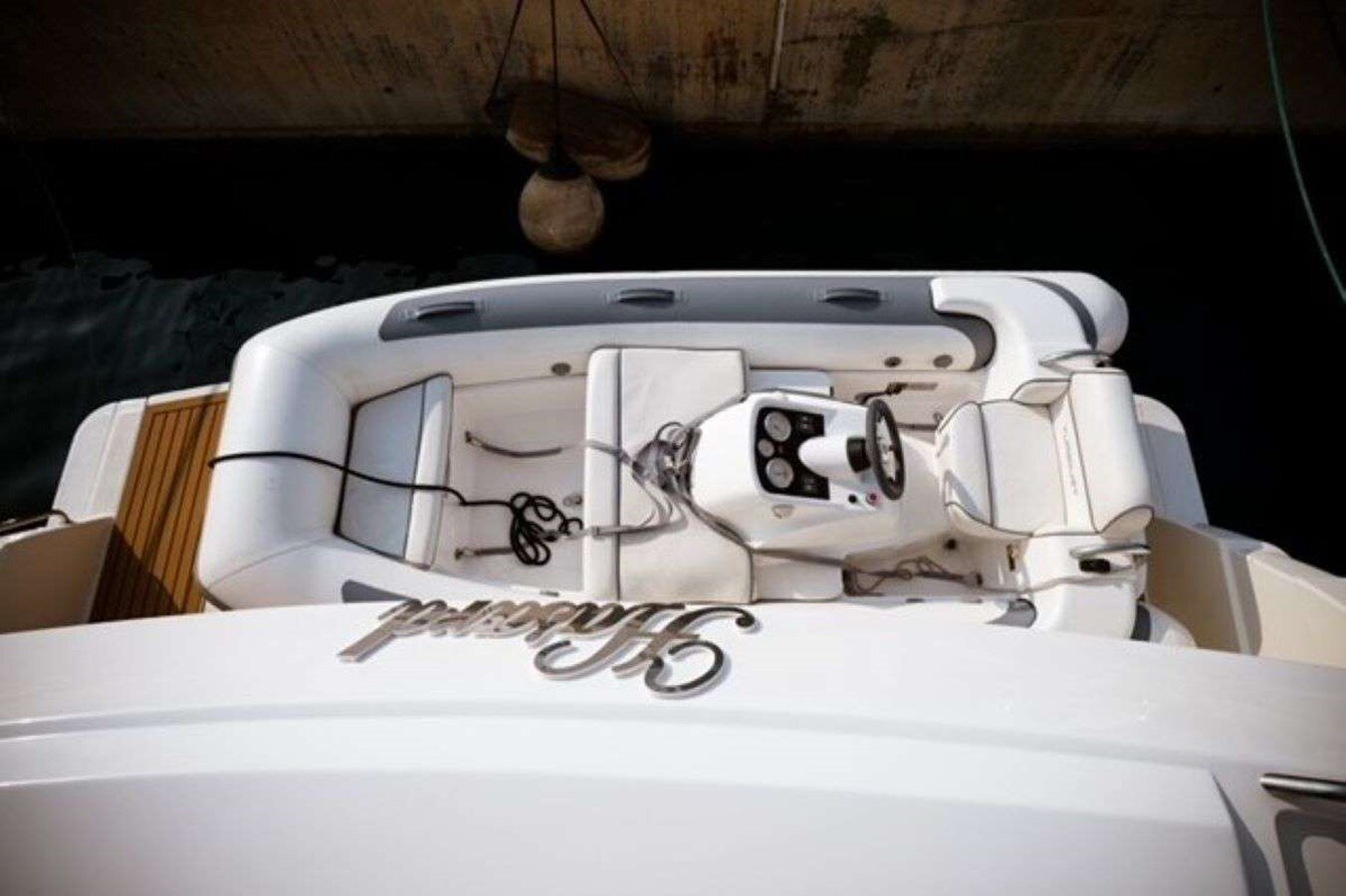 2002 FERRETTI YACHTS 72' 4