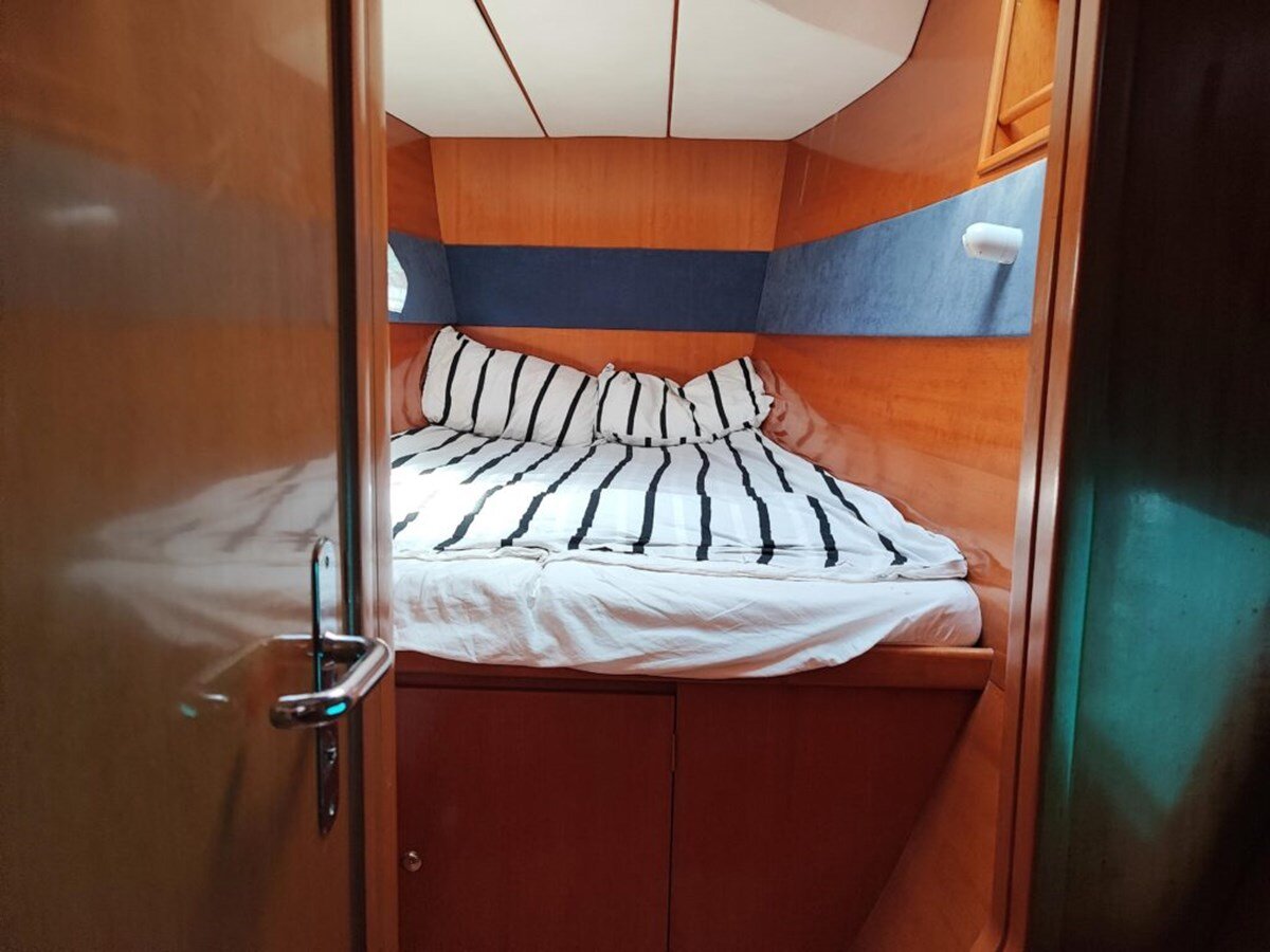 2002-lagoon-46-3-a28fa7