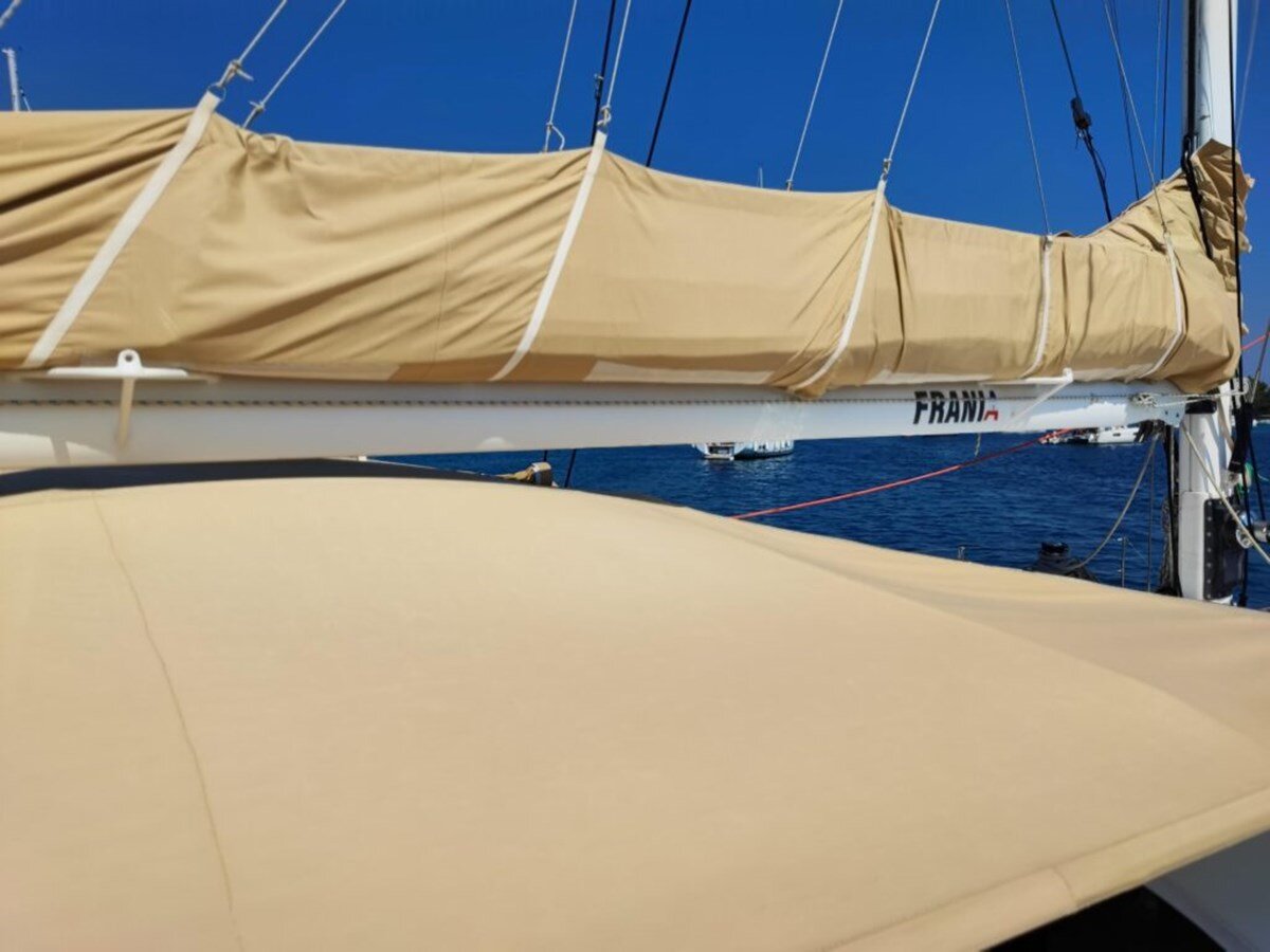 2002-lagoon-46-3-a28fa7