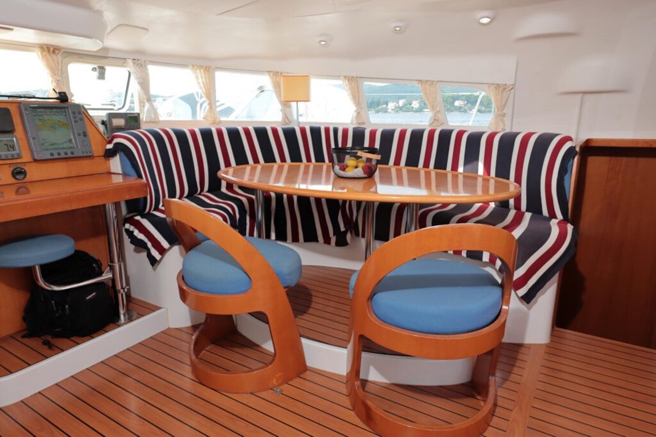 2002-lagoon-46-3-a28fa7