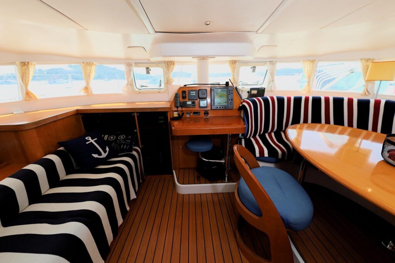 2002-lagoon-46-3-a28fa7