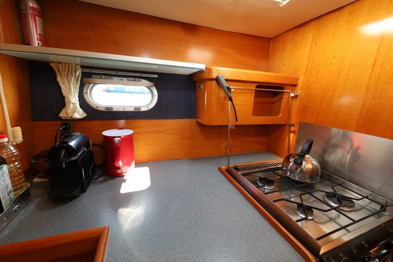 2002-lagoon-46-3-a28fa7