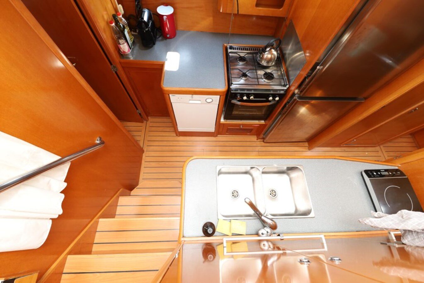 2002-lagoon-46-3-a28fa7