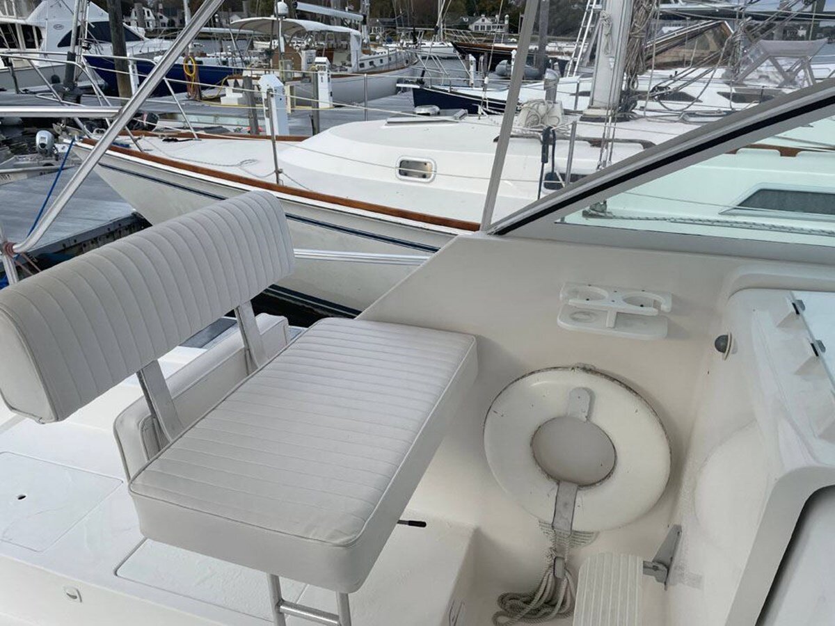 2002-luhrs-33-1-16c179