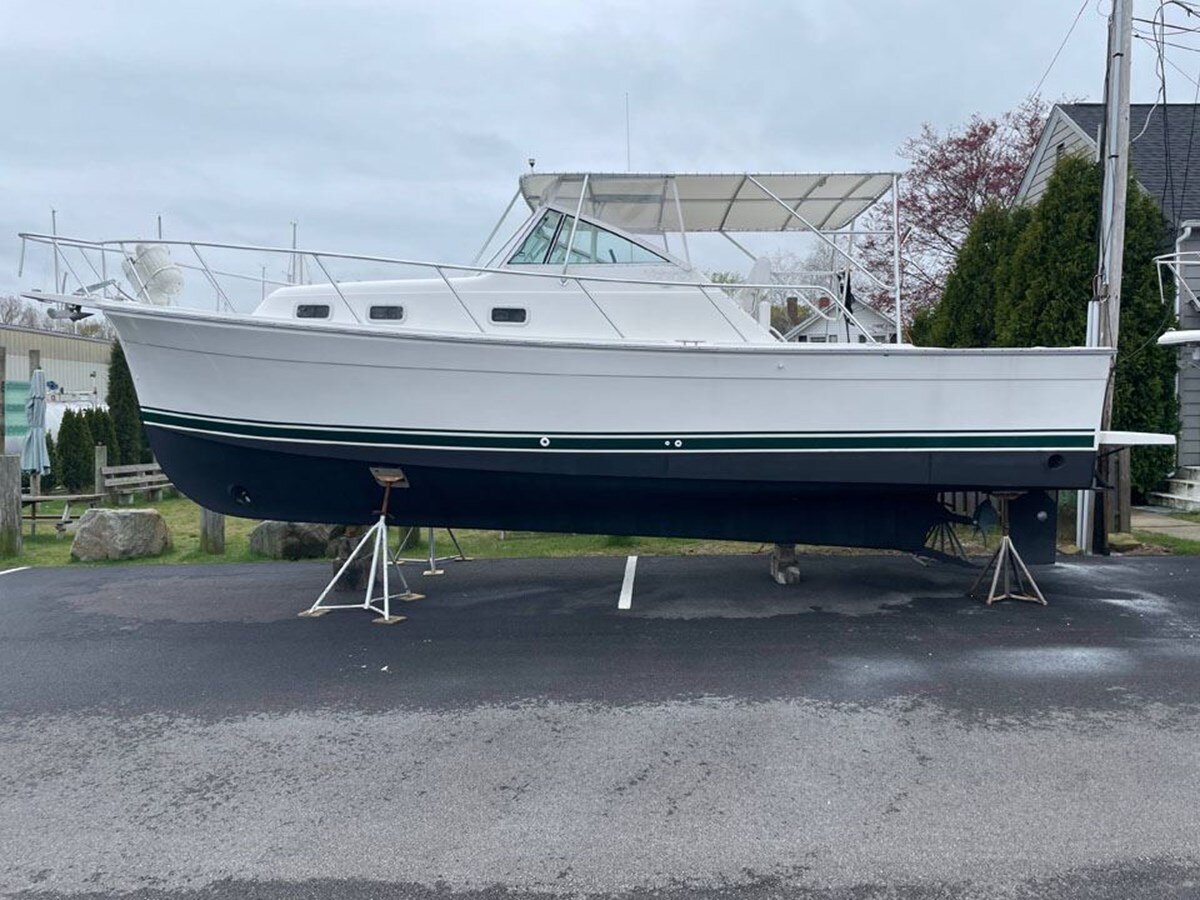 2002-luhrs-33-1-16c179