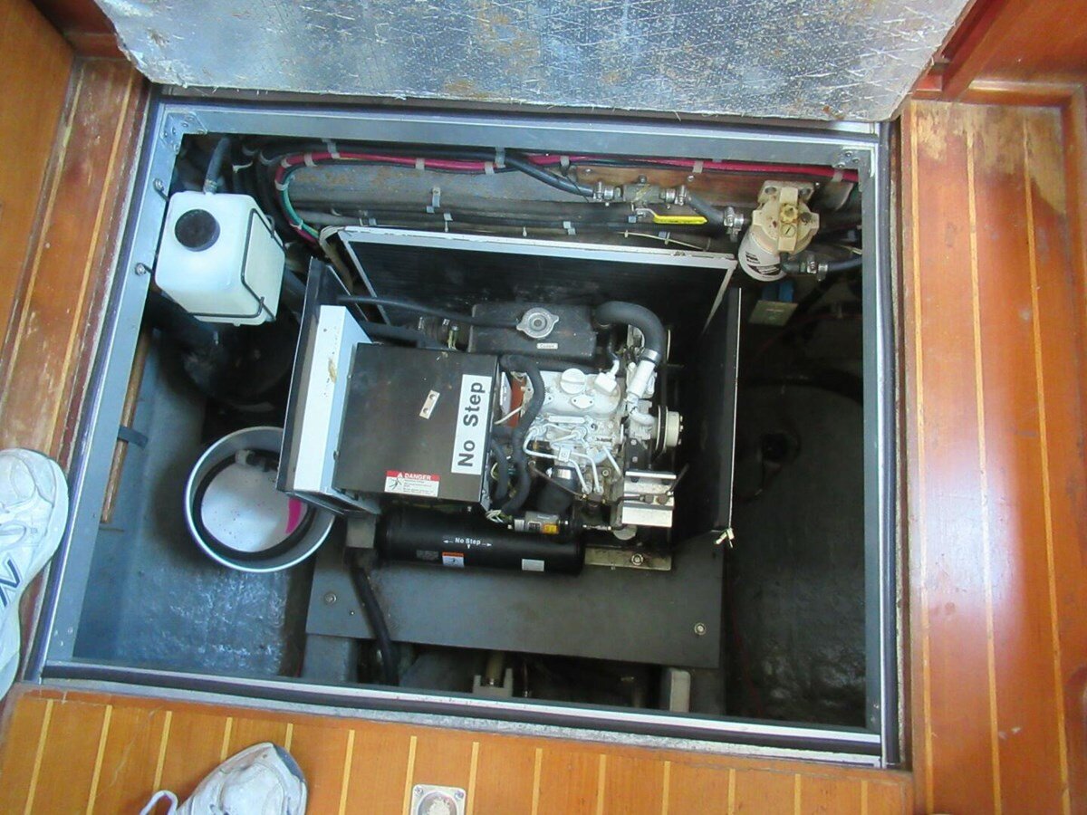 2002-mariner-34-2ed449