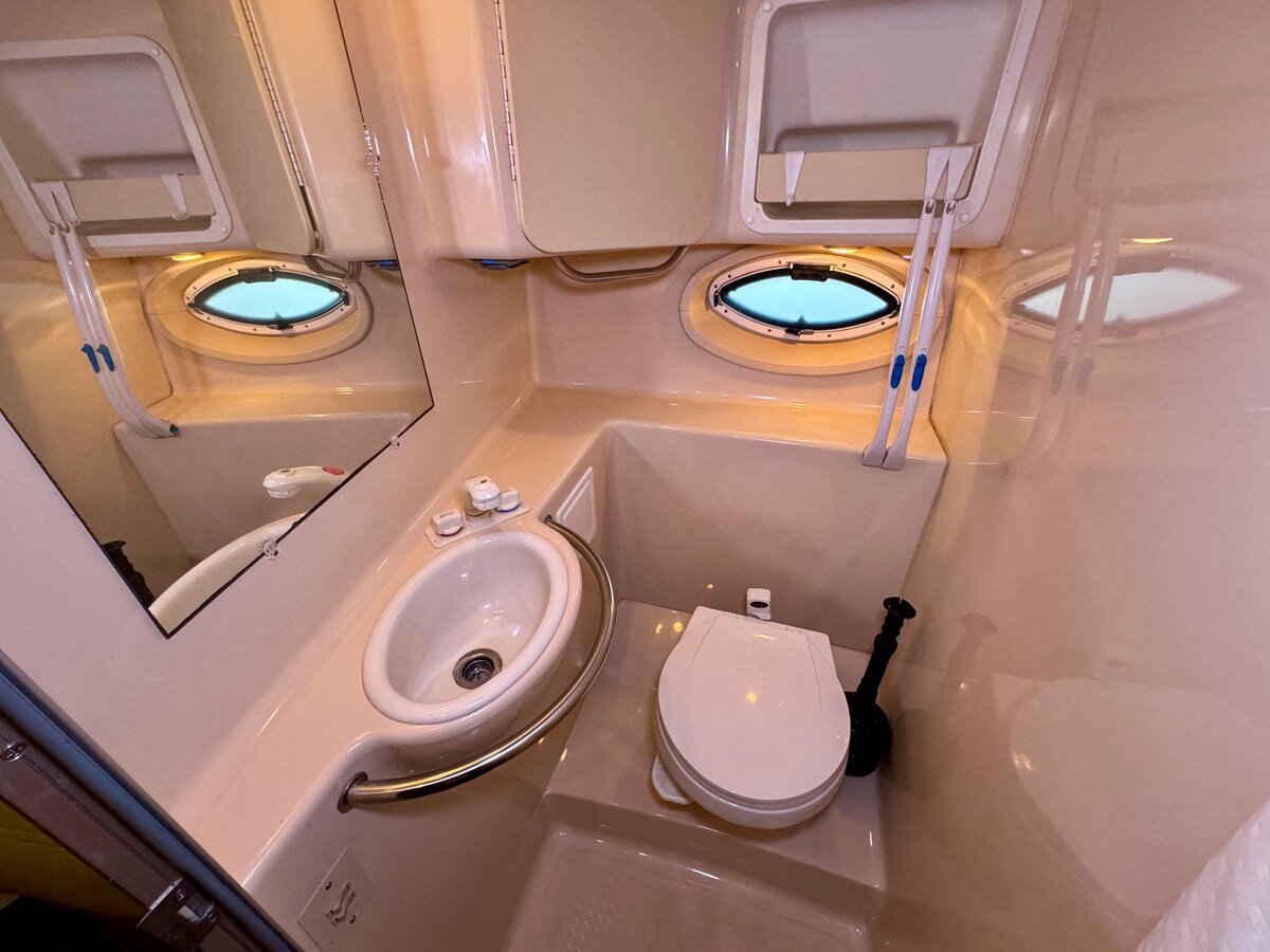 2002-maxum-30-6-0bc2fe