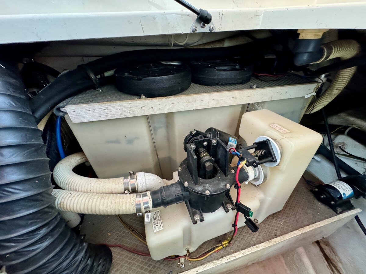 2002-maxum-30-6-0bc2fe