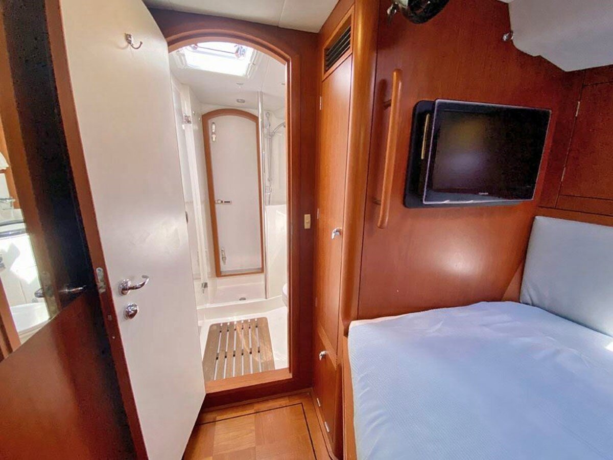 2002-oyster-marine-ltd-63-3-232e74