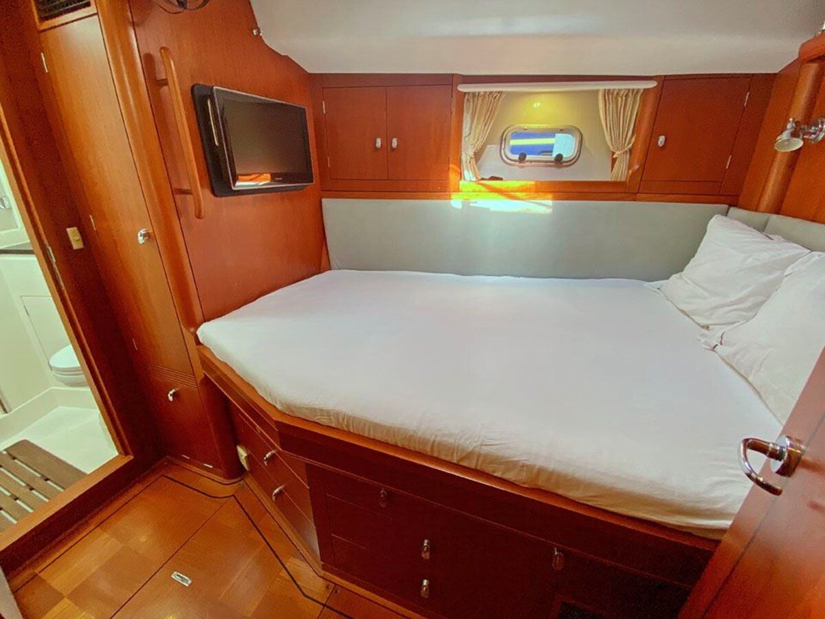 2002-oyster-marine-ltd-63-3-232e74