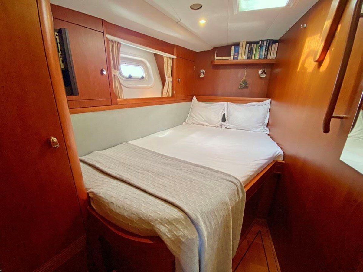 2002-oyster-marine-ltd-63-3-232e74