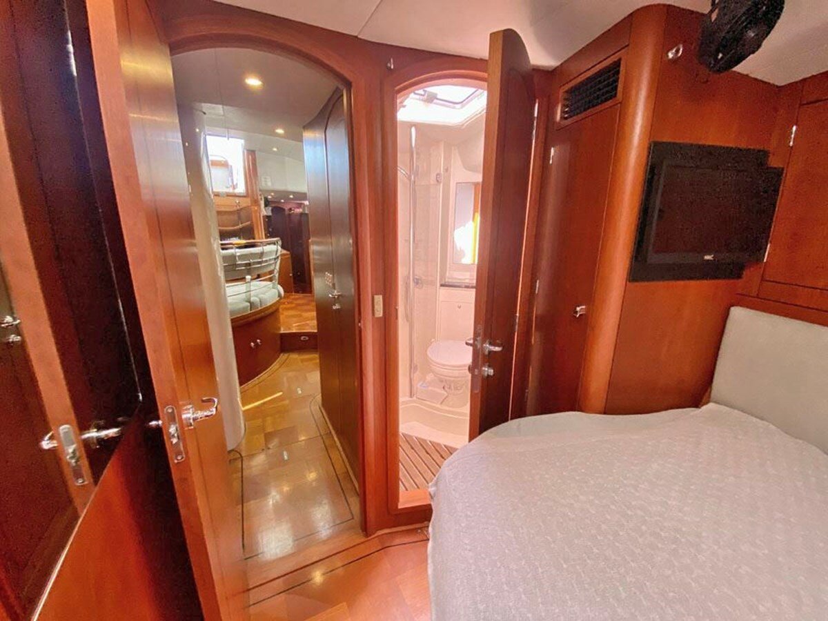 2002-oyster-marine-ltd-63-3-232e74