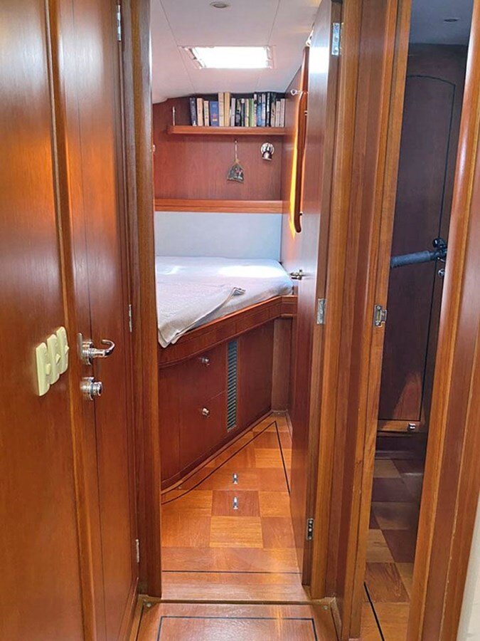 2002-oyster-marine-ltd-63-3-232e74