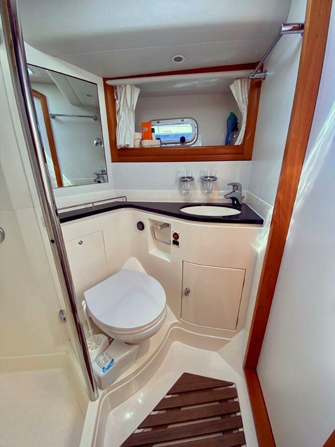 2002-oyster-marine-ltd-63-3-232e74