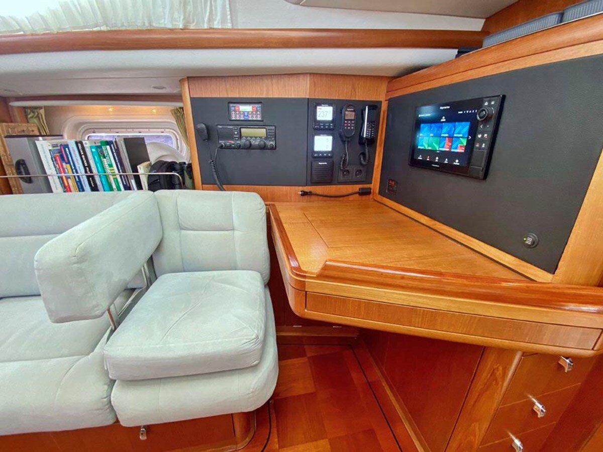 2002-oyster-marine-ltd-63-3-232e74