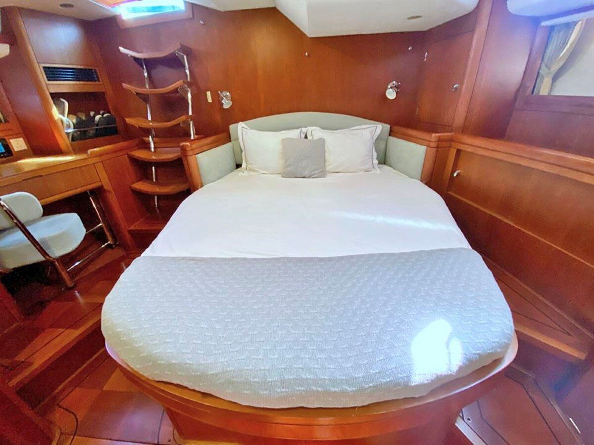 2002-oyster-marine-ltd-63-3-232e74