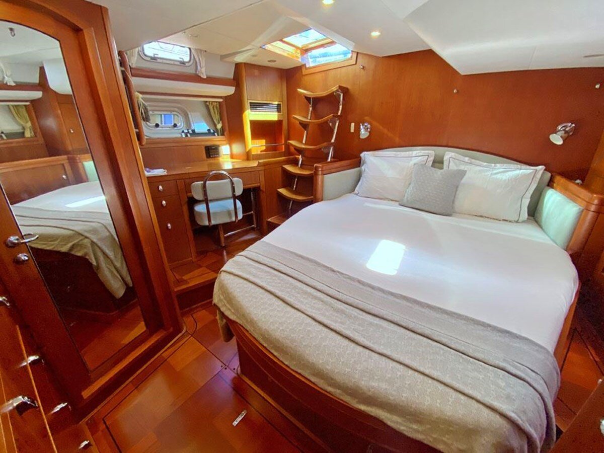 2002-oyster-marine-ltd-63-3-232e74