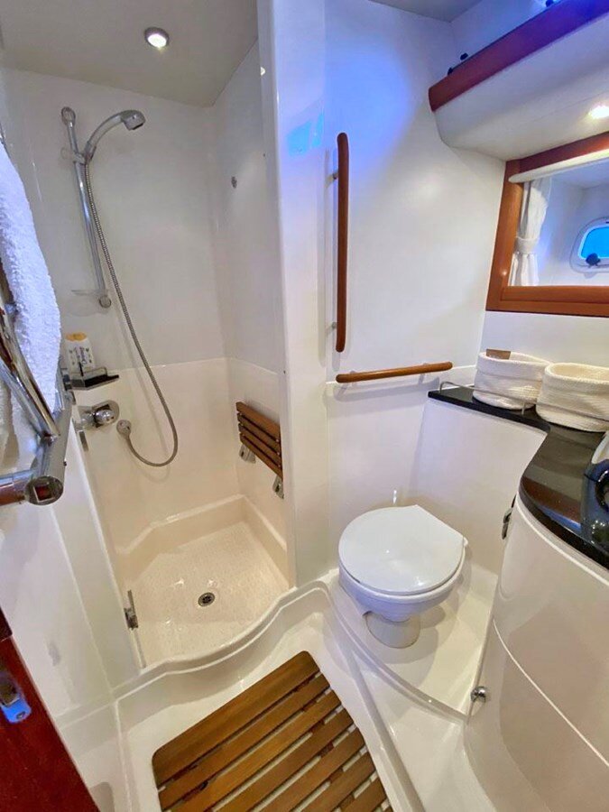 2002-oyster-marine-ltd-63-3-232e74