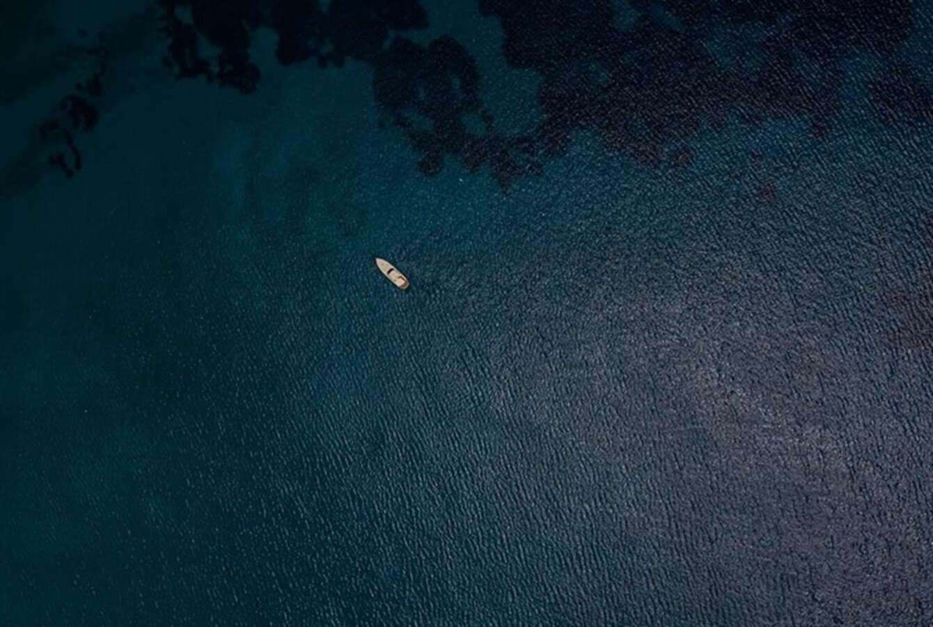 2002 PERSHING 55' 10