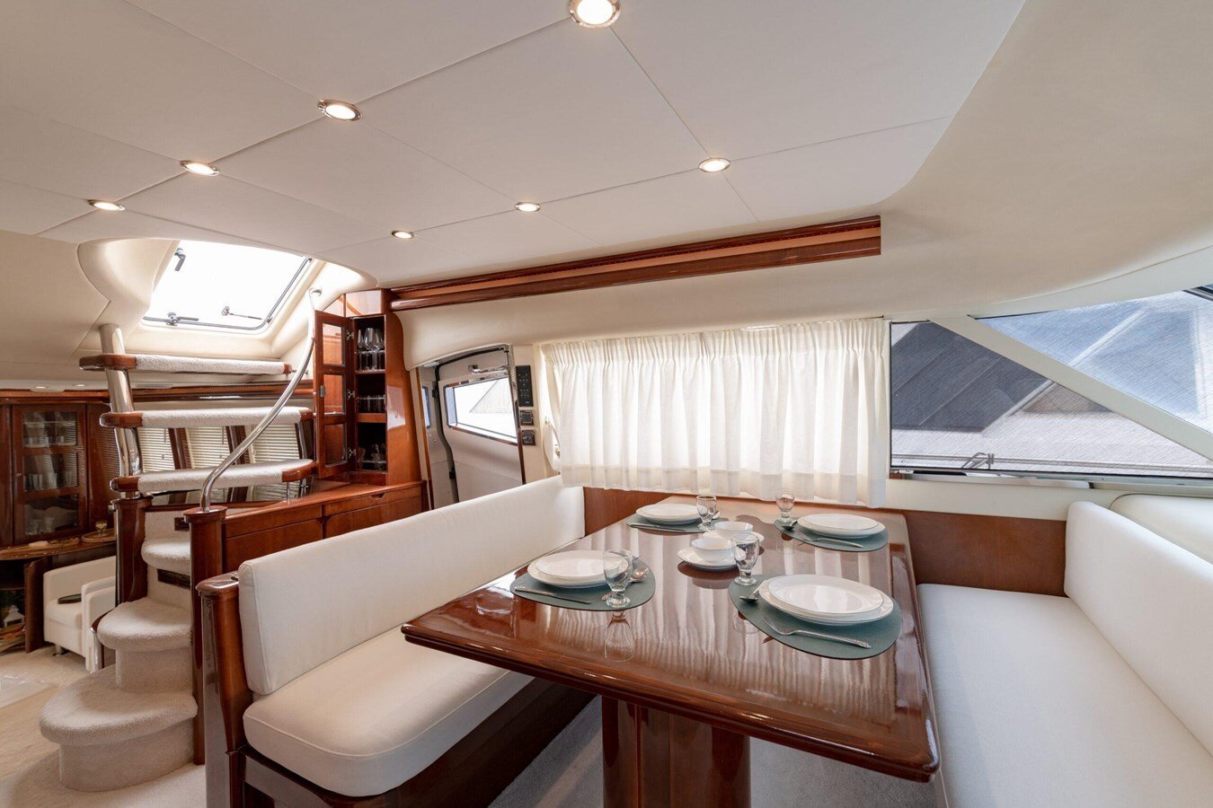 2002 PRINCESS YACHTS 69' 5