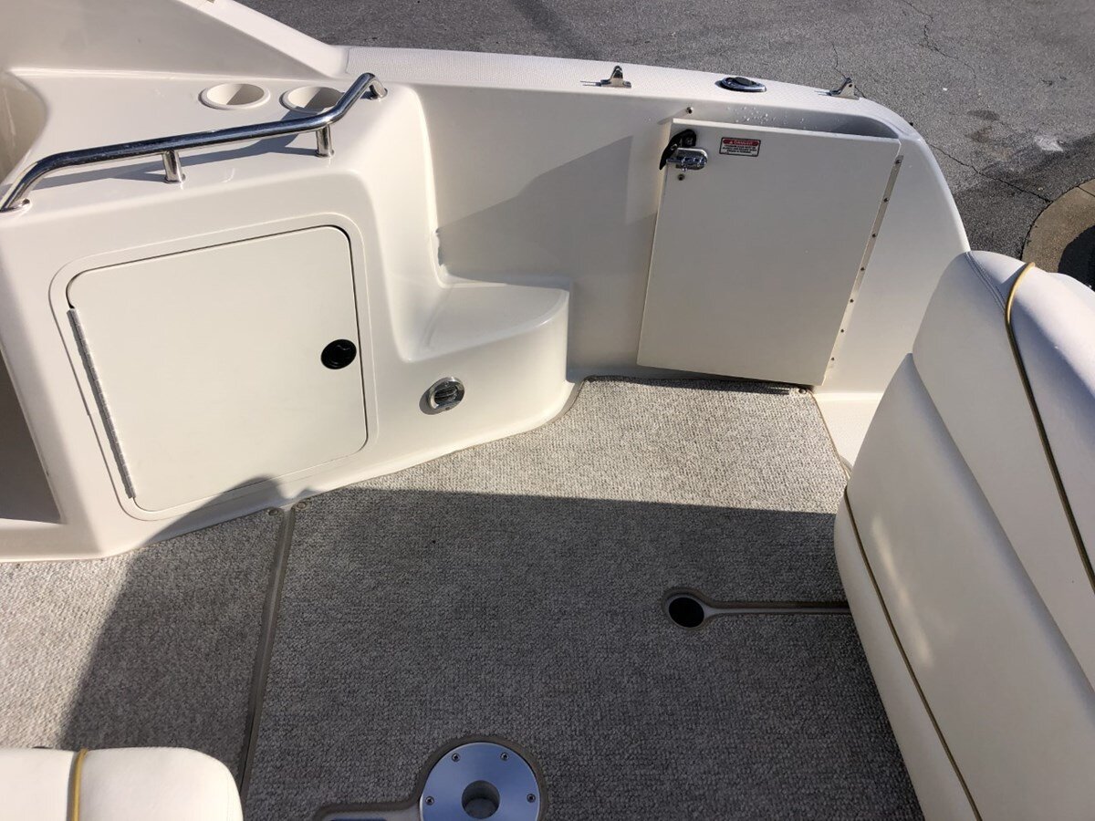 2002-sea-ray-24-ef4d1b