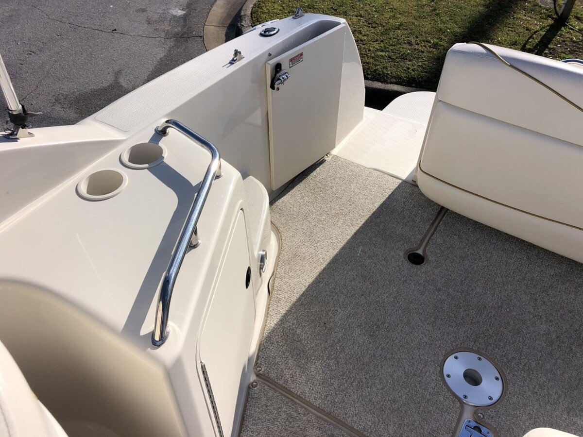 2002-sea-ray-24-ef4d1b