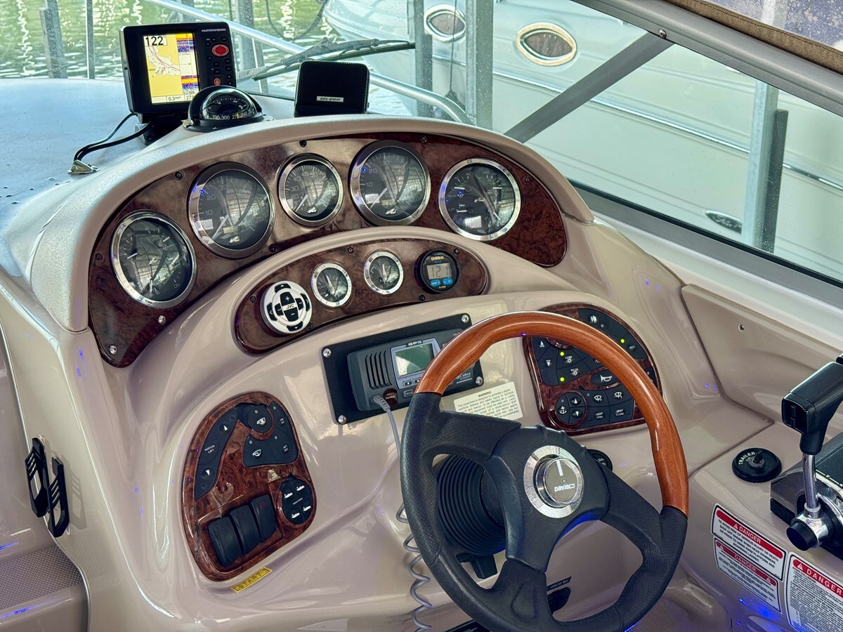 2002-sea-ray-31-1-4eea5e