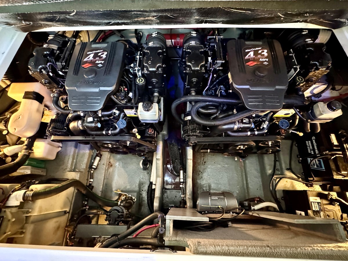 2002-sea-ray-31-1-4eea5e