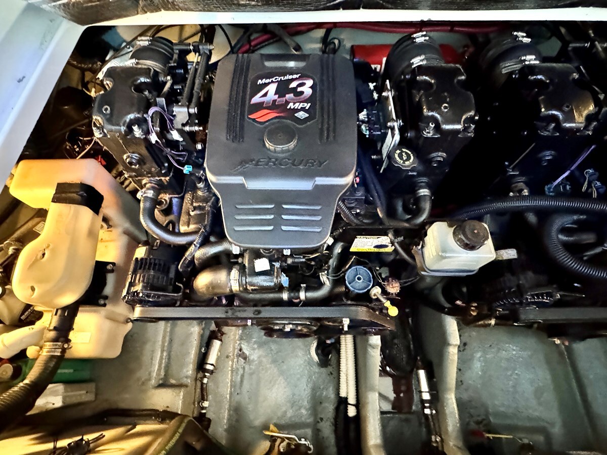 2002-sea-ray-31-1-4eea5e