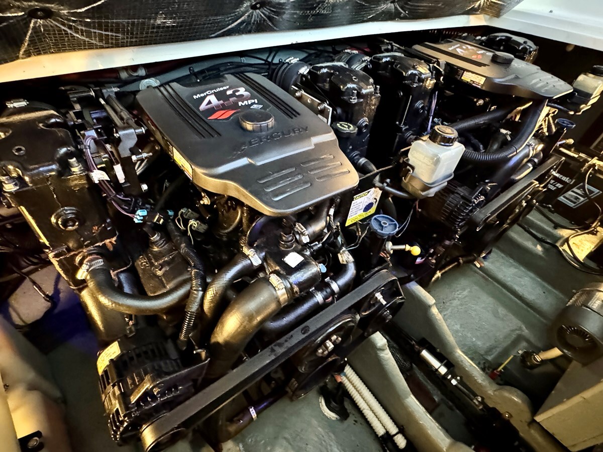 2002-sea-ray-31-1-4eea5e