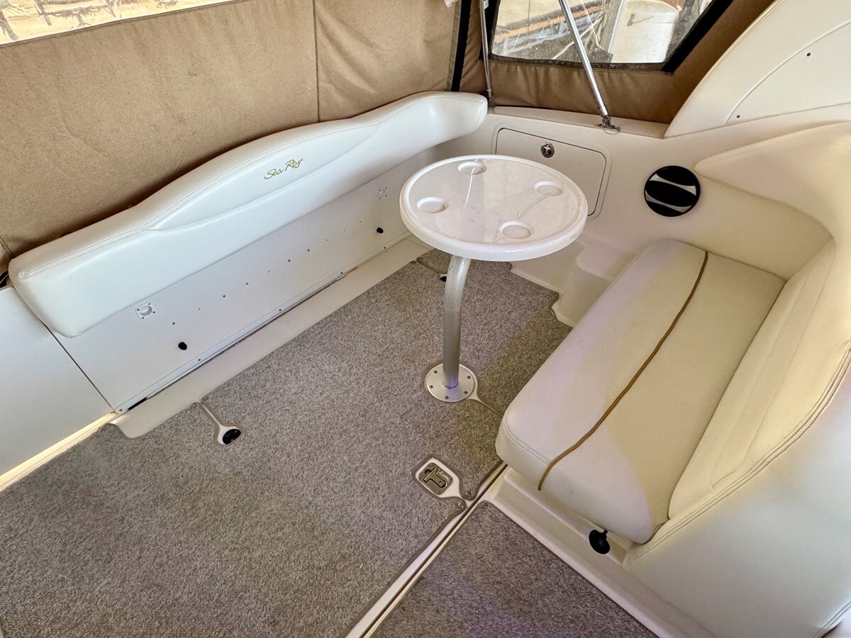 2002-sea-ray-31-1-4eea5e