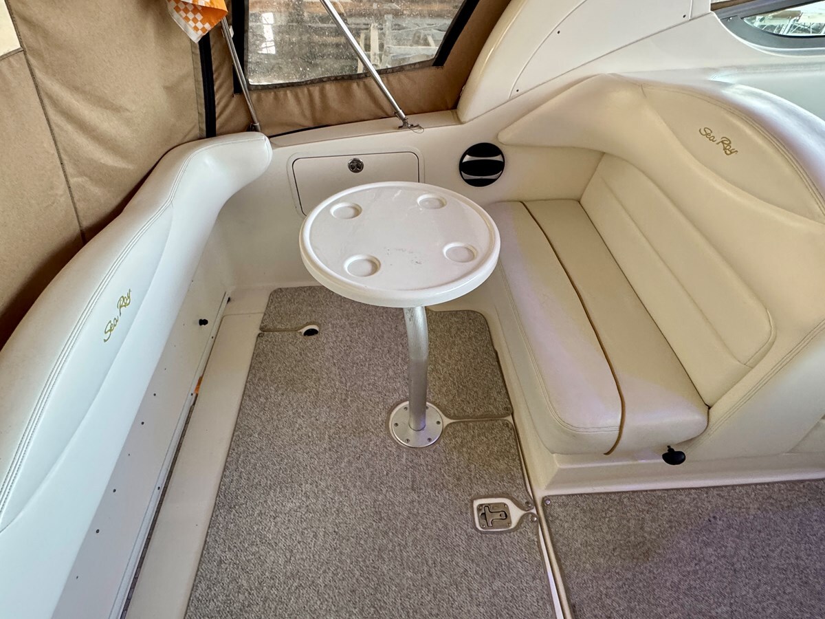 2002-sea-ray-31-1-4eea5e