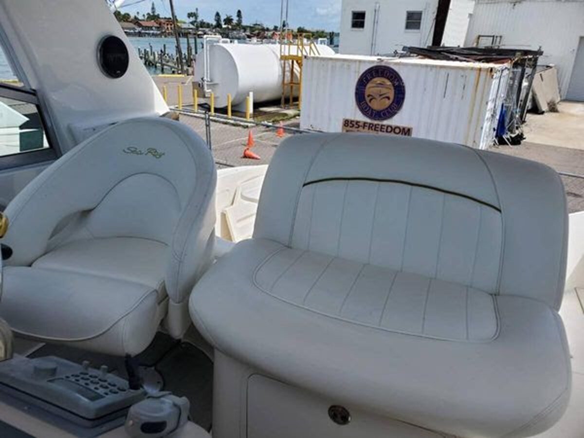 2002-sea-ray-33-10-71055e