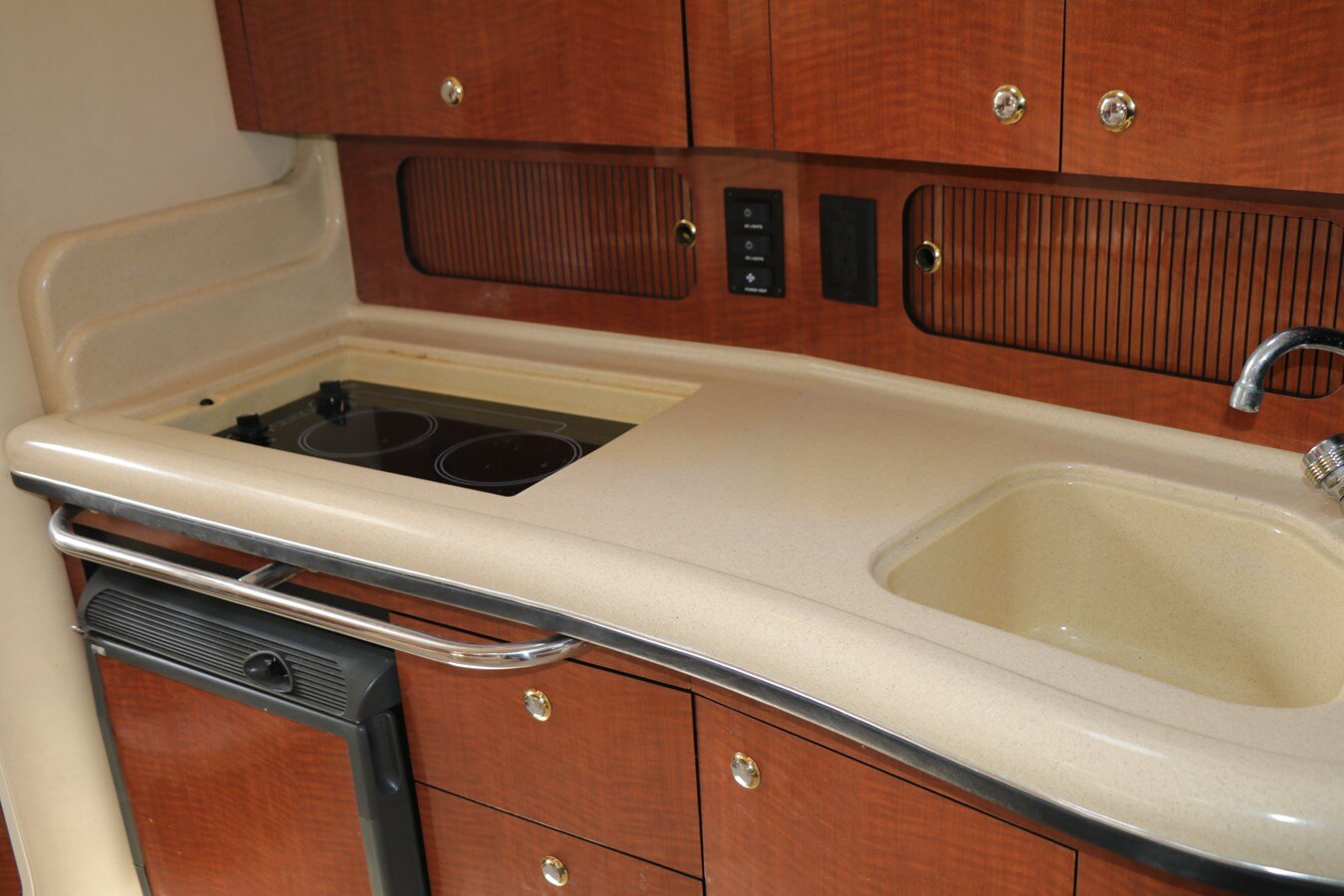 2002-sea-ray-35-4-9f2de1