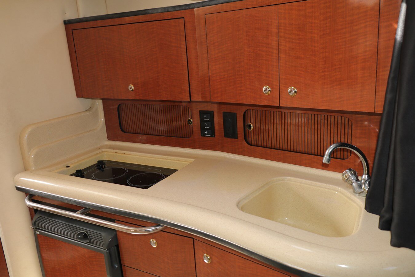 2002-sea-ray-35-4-9f2de1