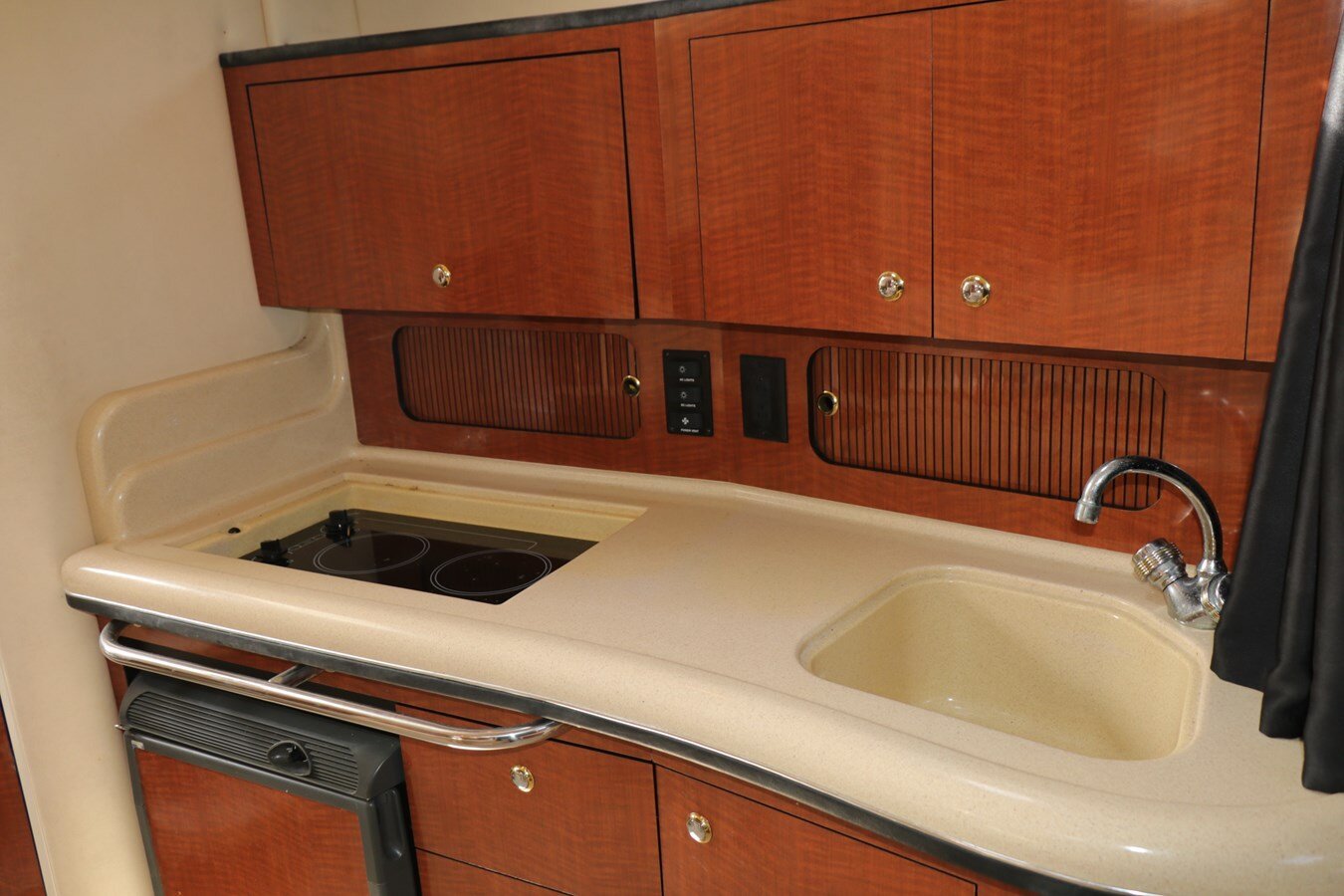 2002-sea-ray-35-4-9f2de1