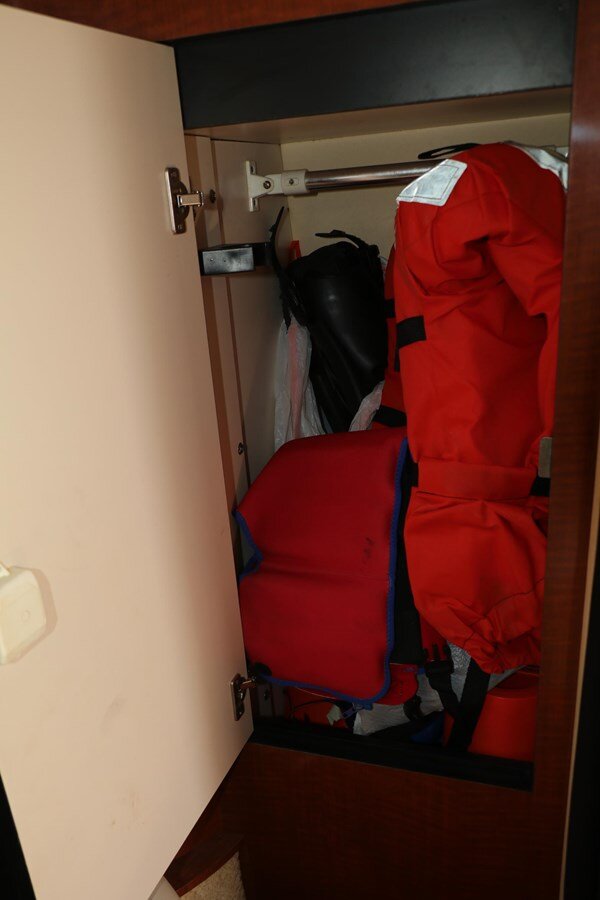 2002-sea-ray-35-4-9f2de1