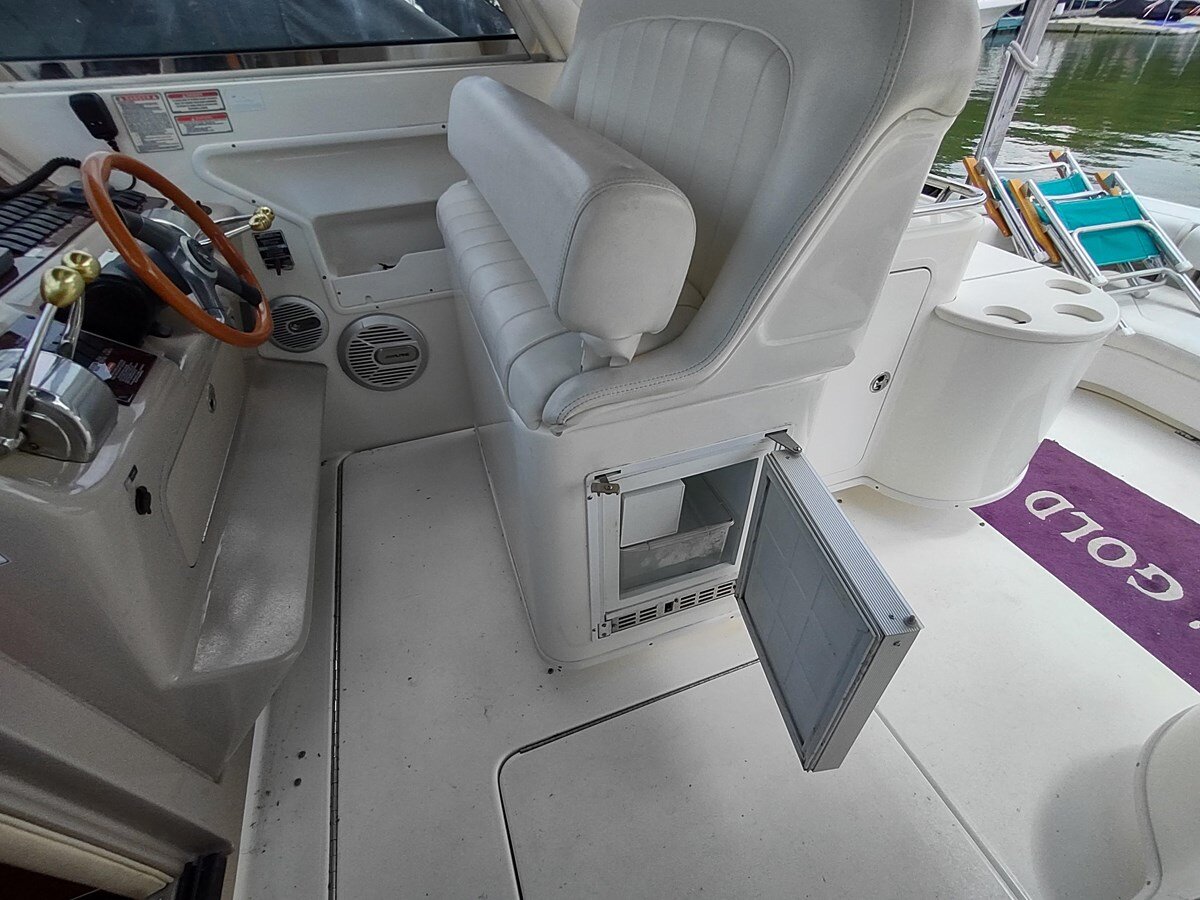 2002-sea-ray-38-c7b544