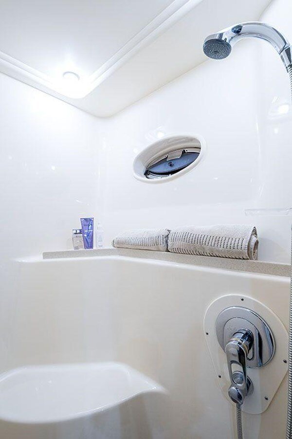 2002-sea-ray-57-9-ab3ff8