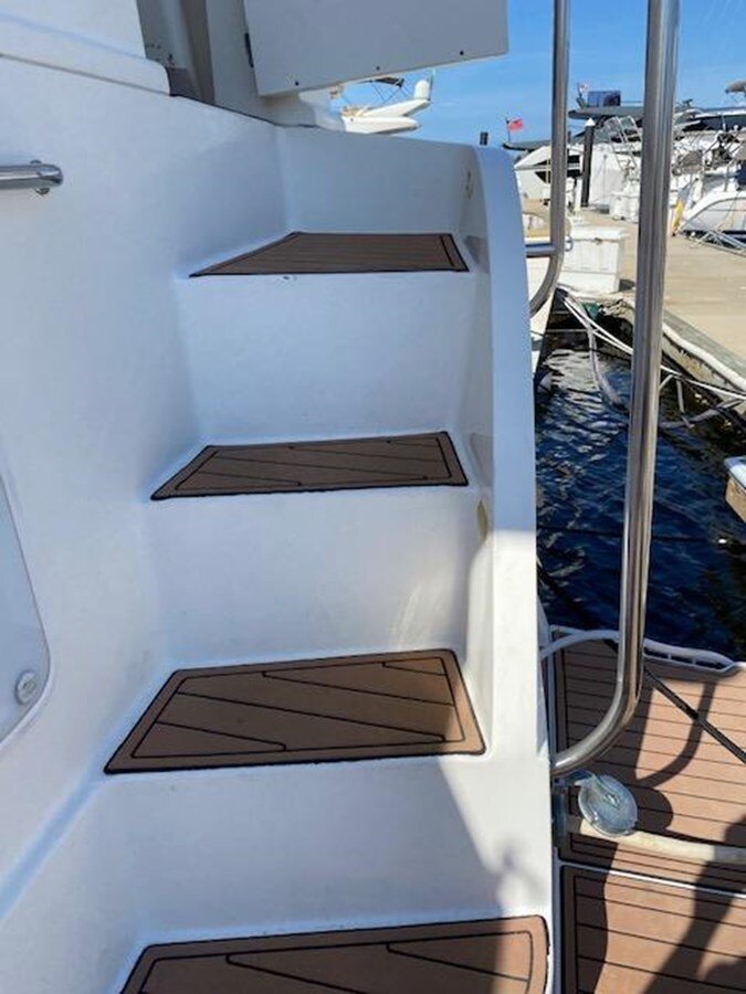 2002-silverton-47-8-b4e3f4