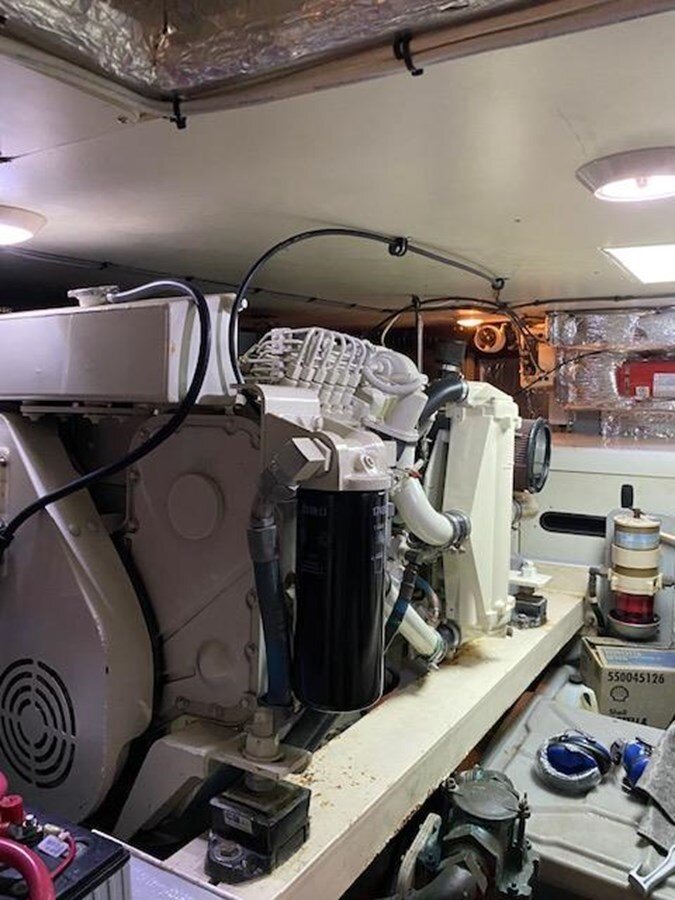 2002-silverton-47-8-b4e3f4