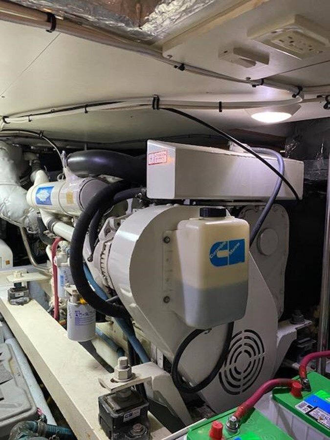 2002-silverton-47-8-b4e3f4