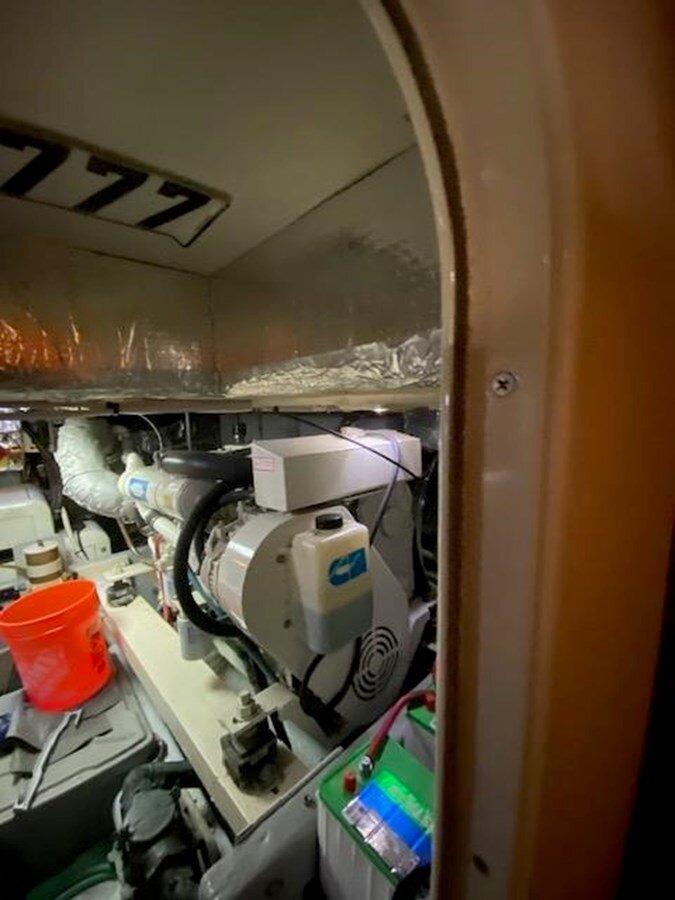 2002-silverton-47-8-b4e3f4