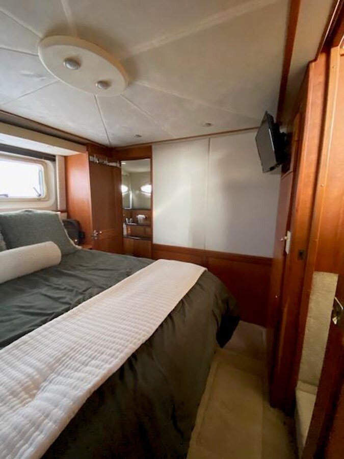 2002-silverton-47-8-b4e3f4