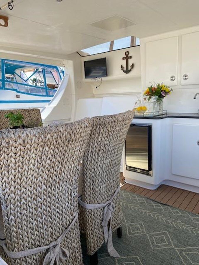 2002-silverton-47-8-b4e3f4